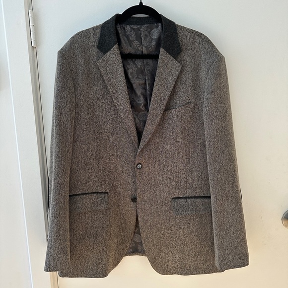 Bespoke Herringbone Lightweight Tweed with Elbow Patches - Picture 1 of 10